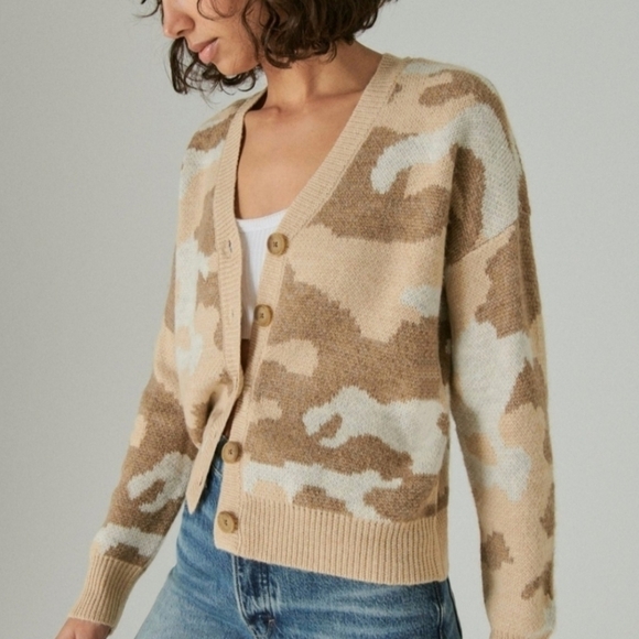 Lucky Brand Camo Cardigan - Picture 2 of 7